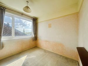 Bedroom 3 - click for photo gallery